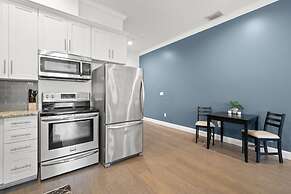 NEW Mojito Manor Stunning Studio On 7th Ave