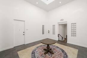 NEW Sangria Suite Upscale Ybor Apt On 7th Ave