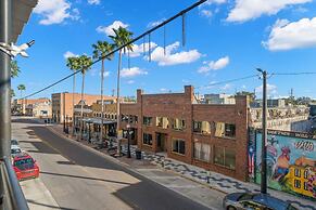 NEW Sangria Suite Upscale Ybor Apt On 7th Ave