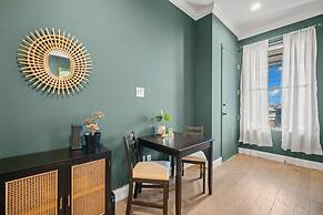 NEW Sangria Suite Upscale Ybor Apt On 7th Ave