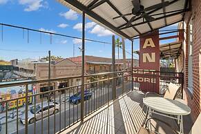 NEW Sangria Suite Upscale Ybor Apt On 7th Ave