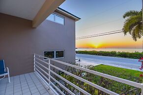 NEW Haven House Waterfront Home Amazing Views