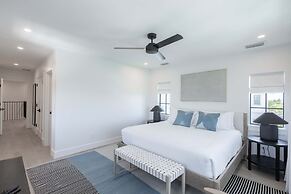 Brand New Build Larkshine House - Pool