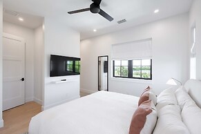 Brand New Build Larkshine House - Pool