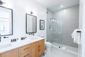 Brand New Build Larkshine House - Pool