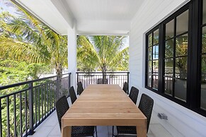 Brand New Build Larkshine House - Pool