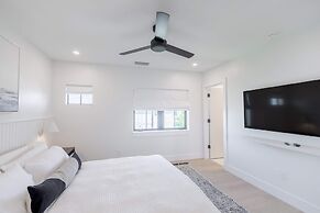 Brand New Catchlight House With Private Pool