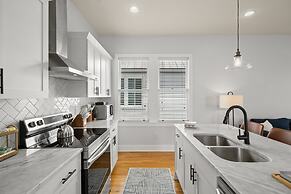 NEW Casa Fuente Ybor Bungalow Steps to 7th Ave