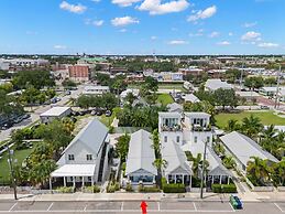 NEW Casa Fuente Ybor Bungalow Steps to 7th Ave