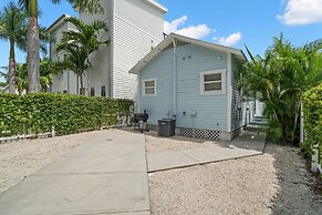 NEW Casa Fuente Ybor Bungalow Steps to 7th Ave