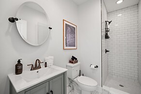 NEW Casa Fuente Ybor Bungalow Steps to 7th Ave