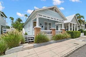 NEW Casa Fuente Ybor Bungalow Steps to 7th Ave