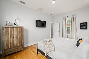 NEW Casa Fuente Ybor Bungalow Steps to 7th Ave