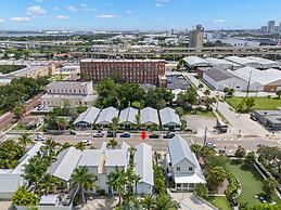 NEW Casa Fuente Ybor Bungalow Steps to 7th Ave