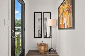 NEW Soho Oasis - Stunning Home In Heart of Soho