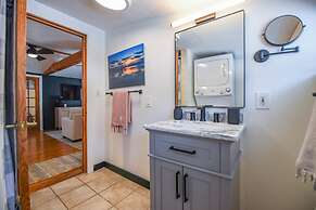 New The Green Pineapple - Balcony on Duval