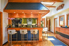 New The Green Pineapple - Balcony on Duval