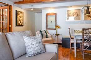 New The Green Pineapple - Balcony on Duval