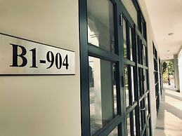 10 Bedroom Apartment 300m From The Sea