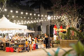 10 Bedroom Apartment 300m From The Sea