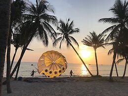 10 Bedroom Apartment 300m From The Sea