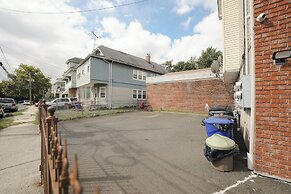 Newark Liberty Gem Brick House Apt 3
