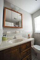 Newark Liberty Gem Brick House Apt 3