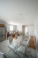 Newark Liberty Gem Brick House Apt 3