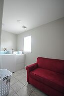 Newark Liberty Gem Brick House Apt 3