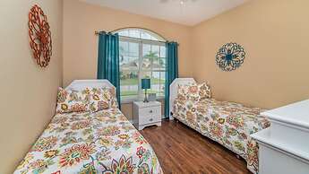 4 Bed in Windsor Palms Resort - Steps to Disney