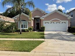 4 Bed in Windsor Palms Resort - Steps to Disney
