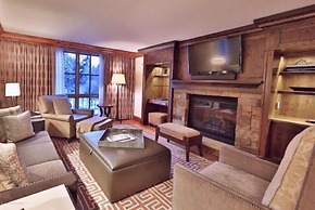 St Regis Residence Club 3 Bedroom - Heart of Downtown Aspen!