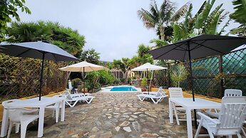 Oasis Hill Botanical Garden