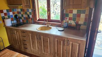 Oasis Hill Botanical Garden