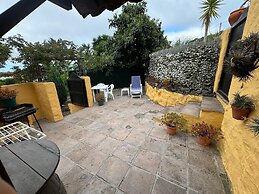 Oasis Hill Botanical Garden