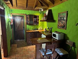 Oasis Hill Botanical Garden