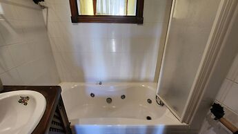 Oasis Hill Botanical Garden