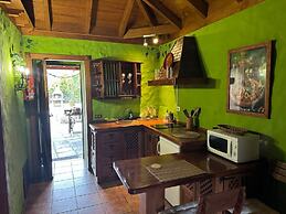 Oasis Hill Botanical Garden