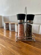 AMAZING CENTRAL 3 bed REFURB sleeps 5