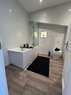 AMAZING CENTRAL 3 bed REFURB sleeps 5
