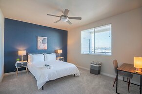 KLVG - V on Broadway