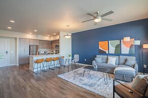 KLVG - V on Broadway