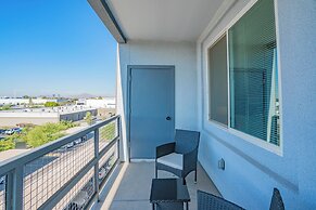 KLVG - V on Broadway