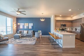 KLVG - V on Broadway