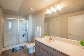 KLVG - V on Broadway