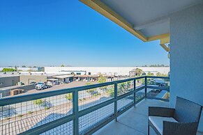 KLVG - V on Broadway