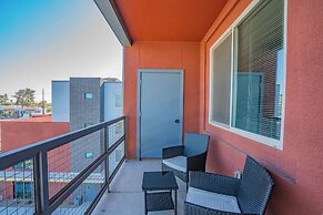 KLVG - V on Broadway