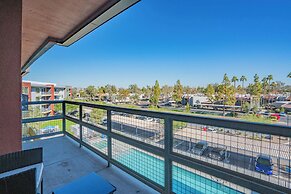 KLVG - V on Broadway