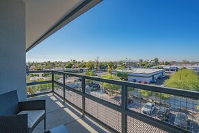 KLVG - V on Broadway