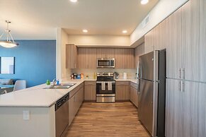 KLVG - V on Broadway